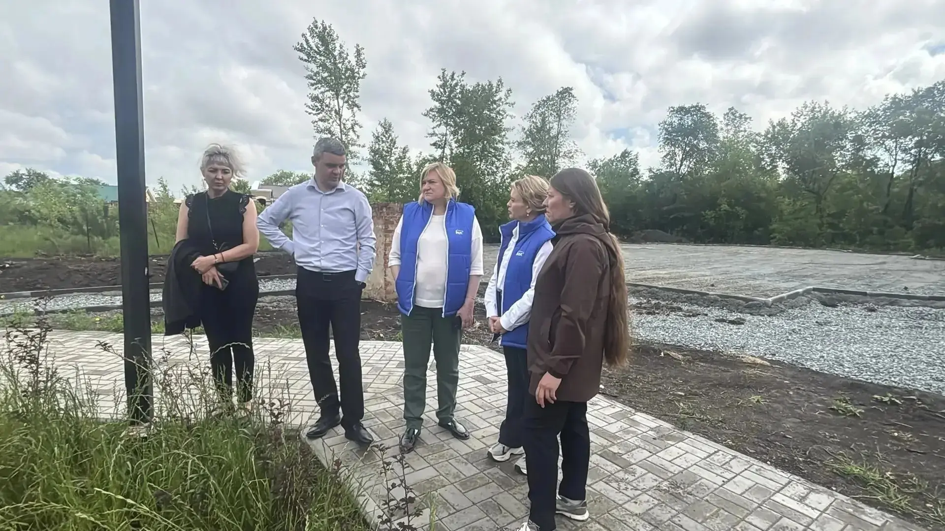 Светлана Логанова проверила ход инициативных проектов в Копейске