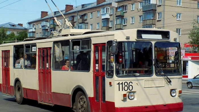 В Челябинске кондуктора троллейбуса увезли с приступом