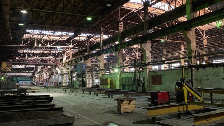Сотрудникам Златоустовского завода металлоконструкций начинают выплачивать долги по зарплате