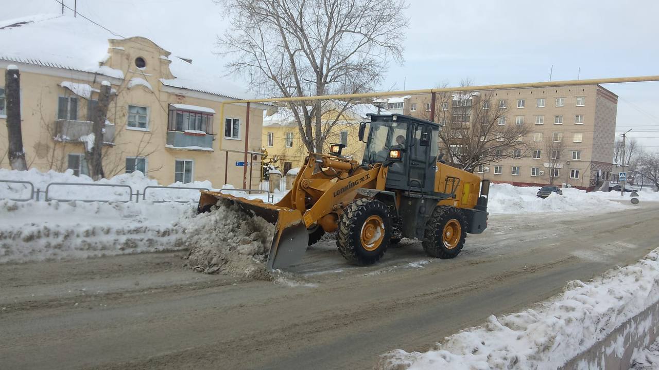 Копейск: уборка мусора и снега в городе | 20.01.2024 | Копейск - БезФормата