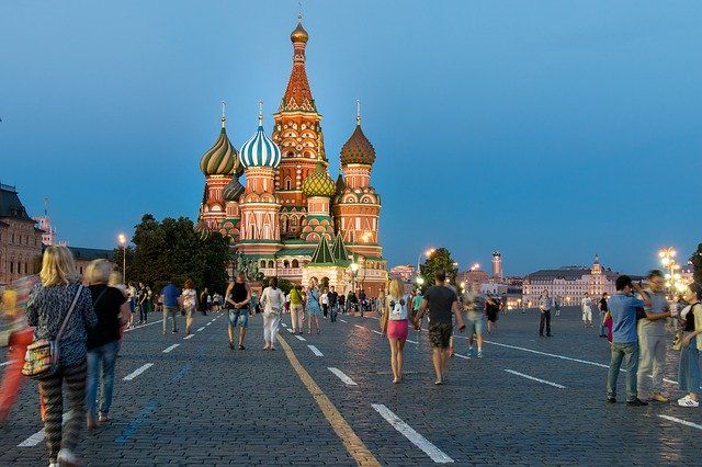 Туристы из Москвы и Питера могут быть отправлены на карантин