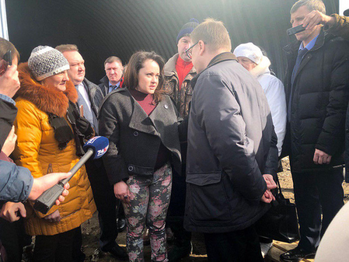 Алексей Текслер побывал на Полетаевском полигоне и поговорил с активистами