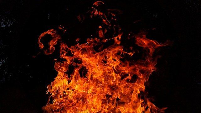 На проспекте Славы в Копейске сгорел автомобиль