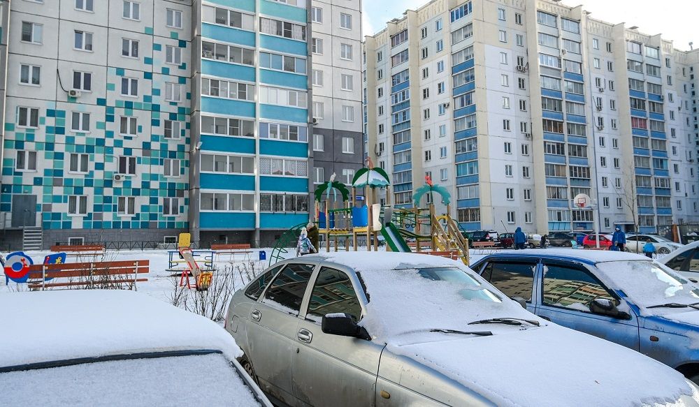 Во дворе Челябинска взорвалась машина