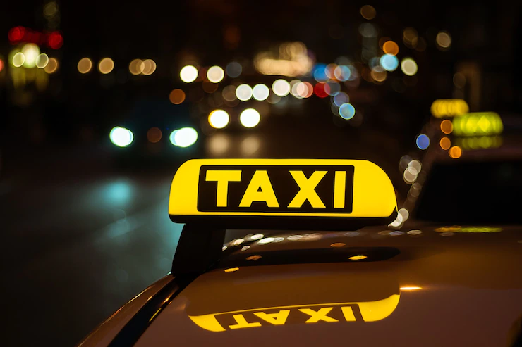 В Копейске нетрезвая компания напала на такси