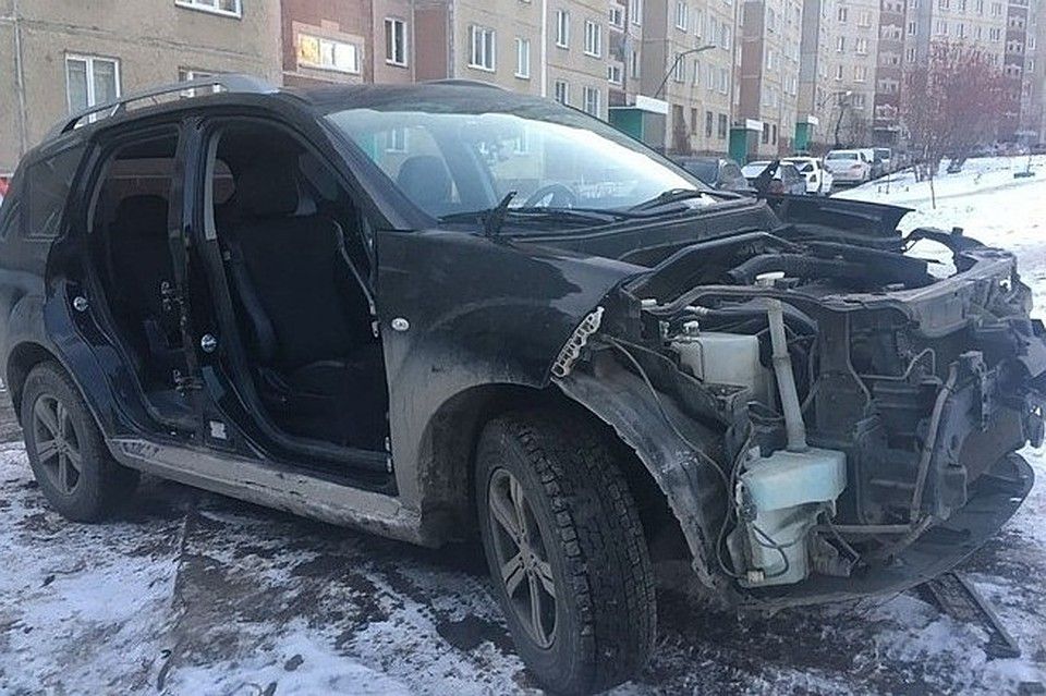В Челябинске за ночь разобрали дорогой кроссовер