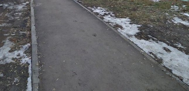 В поселке Бажово появится тротуар по улице Урицкого