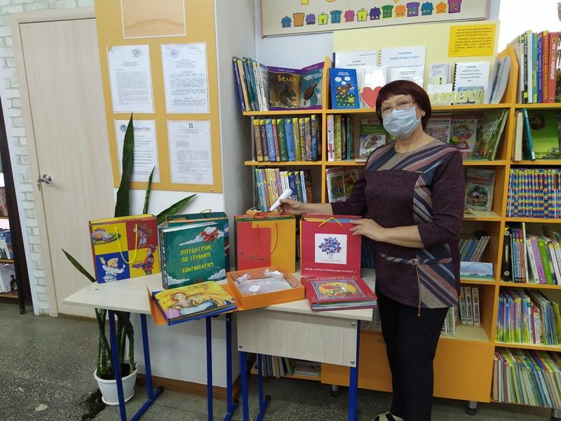Библиотека Копейска получила интерактивные развивающие книги для детей