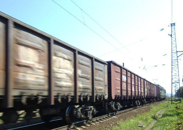 Пьяная пенсионерка попала под грузовой поезд в Челябинской области