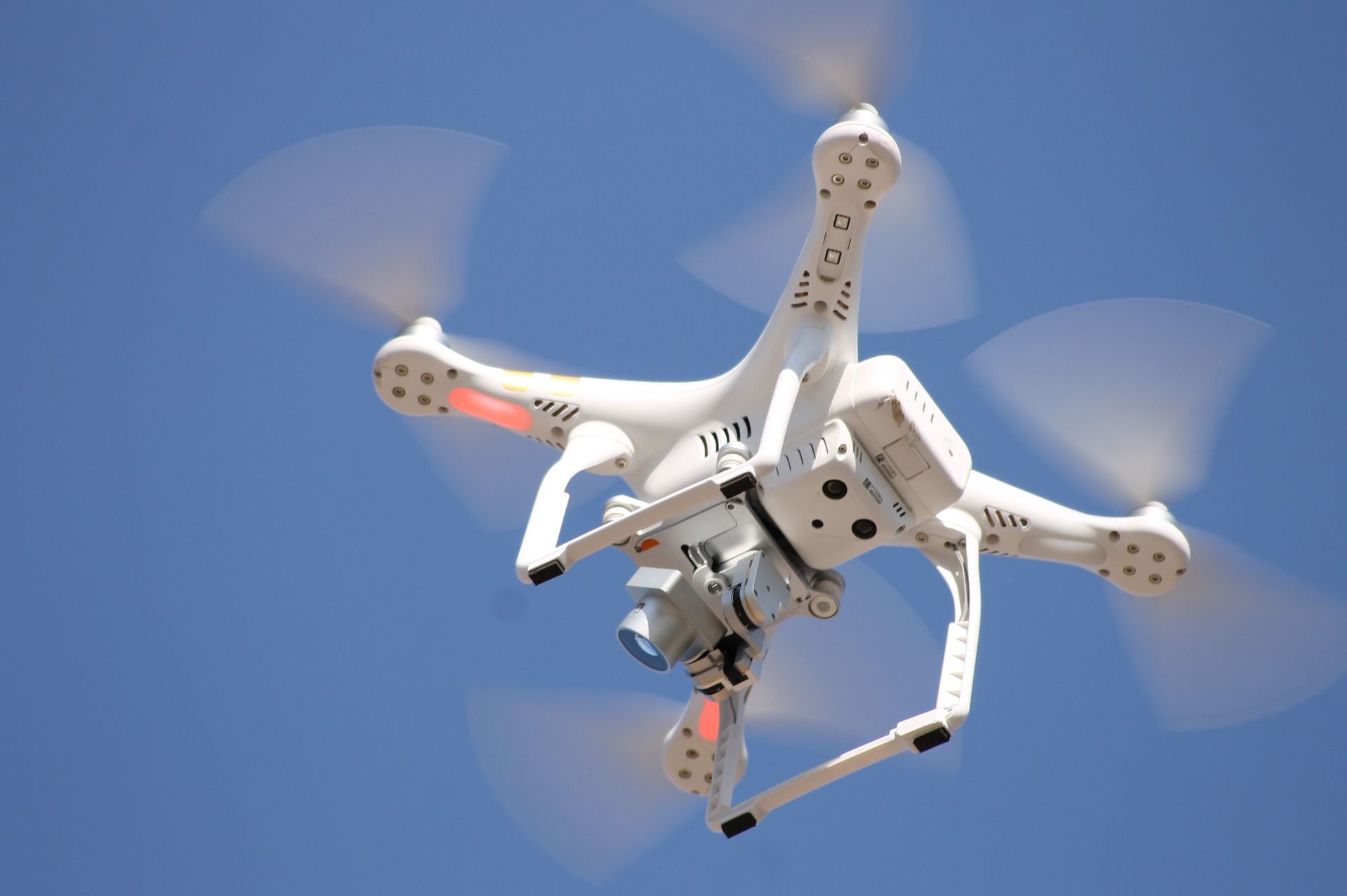 Квадрокоптеры и другие беспилотные устройства могут быть сбиты полицейскими
