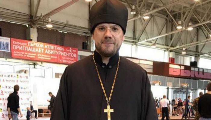 В аварии под Вахрушево погибли священник и его дочь