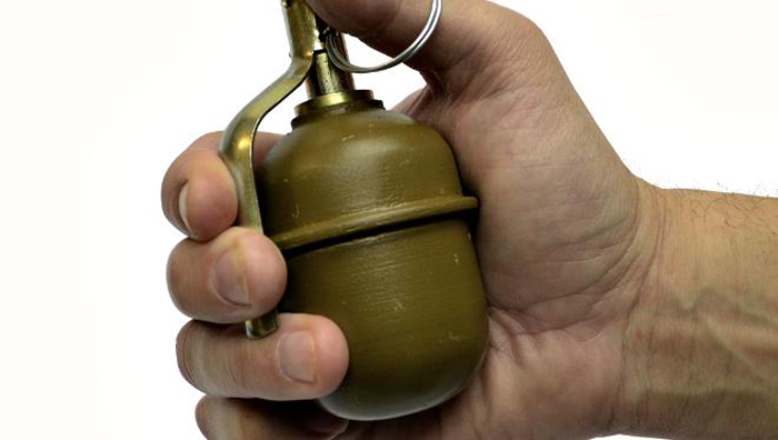 На территории одной из школ Челябинской области обнаружили гранату