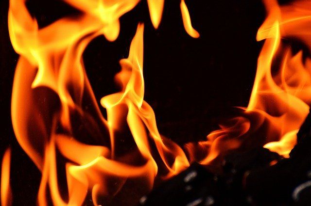 Утро началось с пожара для жителей одного из домов Челябинска