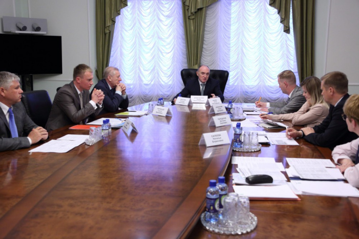 Губернатор Борис Дубровский проводит заседание правительства Челябинской области