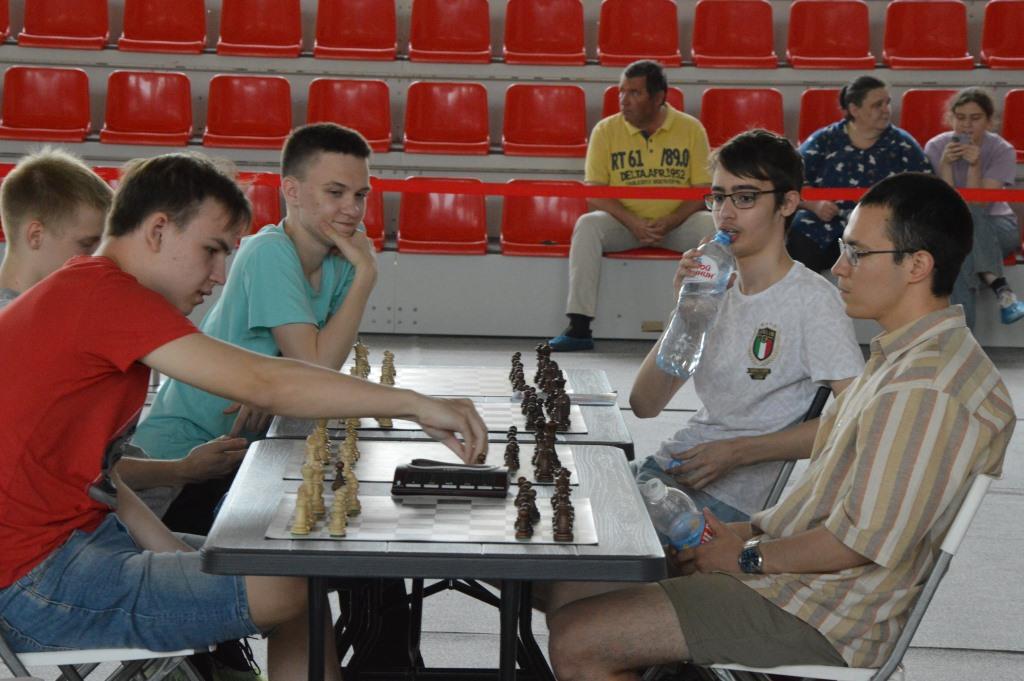Открытый турнир по быстрым шахматам в Копейске