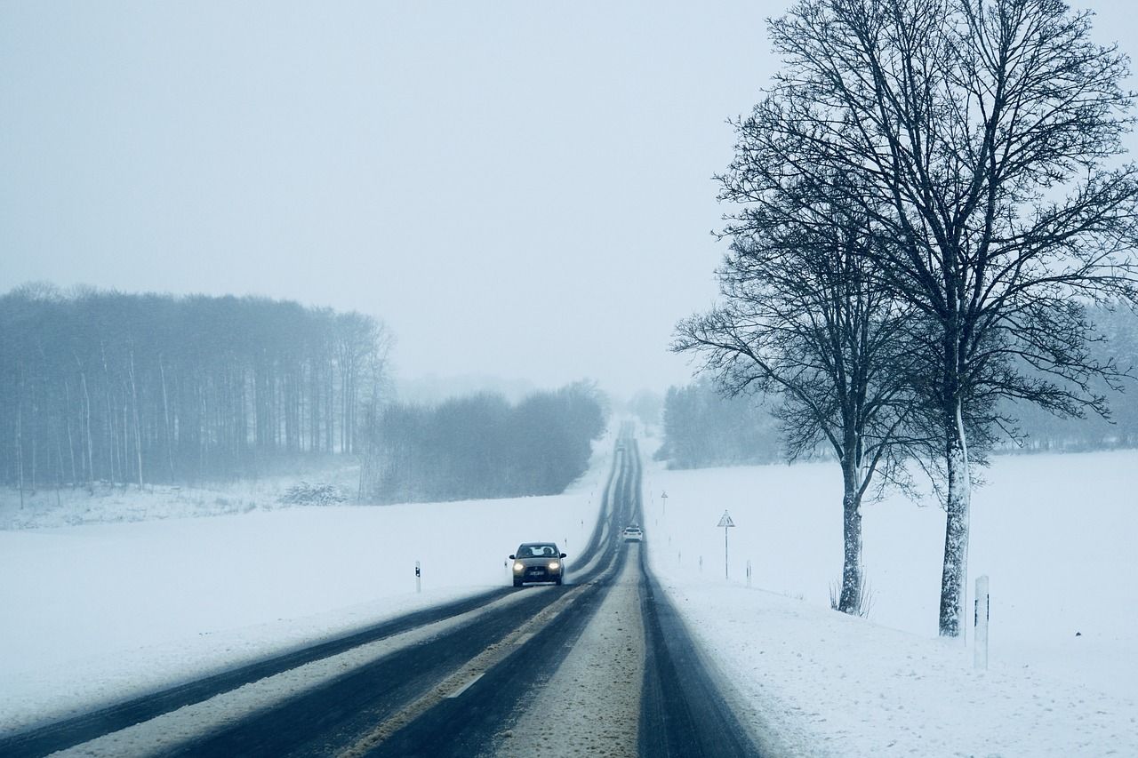 Снегопад спровоцировал серьезную пробку на трассе М-5