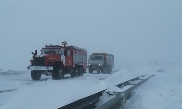 Сотрудники МЧС Копейска рассказали, как автомобилисту вырваться из снежной ловушки