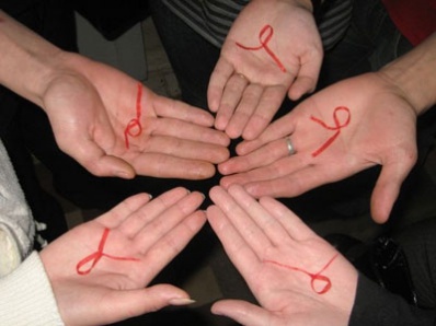 В день борьбы со СПИДом в Копейске прошла молодежная акция