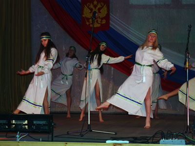 День народного единства в Копейске: горячая каша и красочный концерт