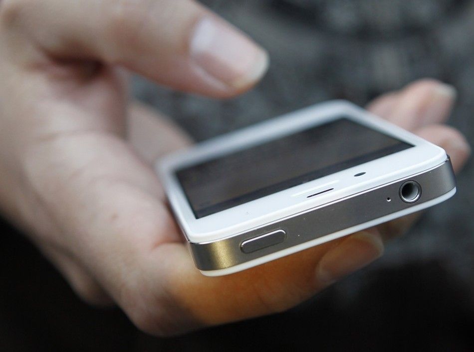 В Челябинске 14-летний подросток догнал маршрутку и сумел вернуть украденный телефон