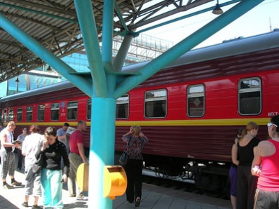 Пассажиров поезда Москва-Челябинск эвакуировали