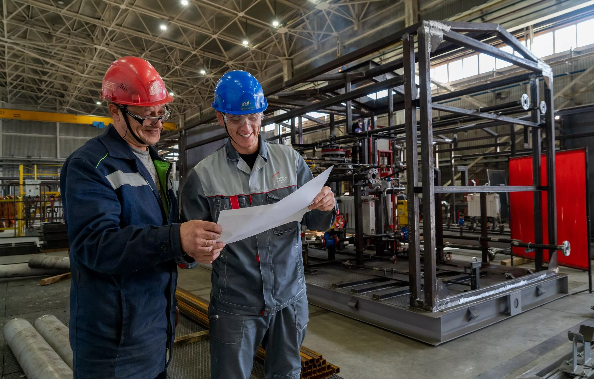 Зарплаты сотрудников челябинского завода ОМК выросли в очередной раз |  газета 