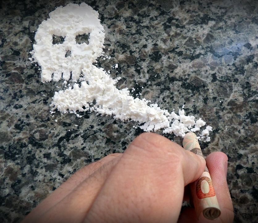 В Копейске раскрыли преступную группу, занимавшуюся незаконным оборотом наркотиков