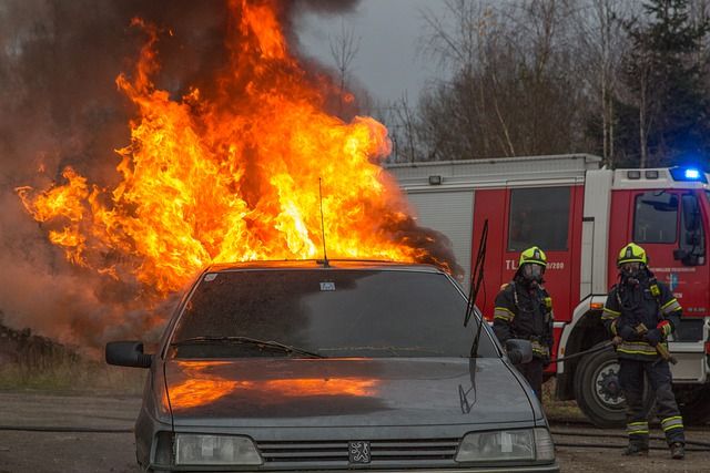 Полицейские Копейска нашли поджигателя автомобиля