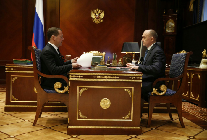 Борис Дубровский обсудил с Дмитрием Медведевым подготовку к саммитам и строительство ВСМ