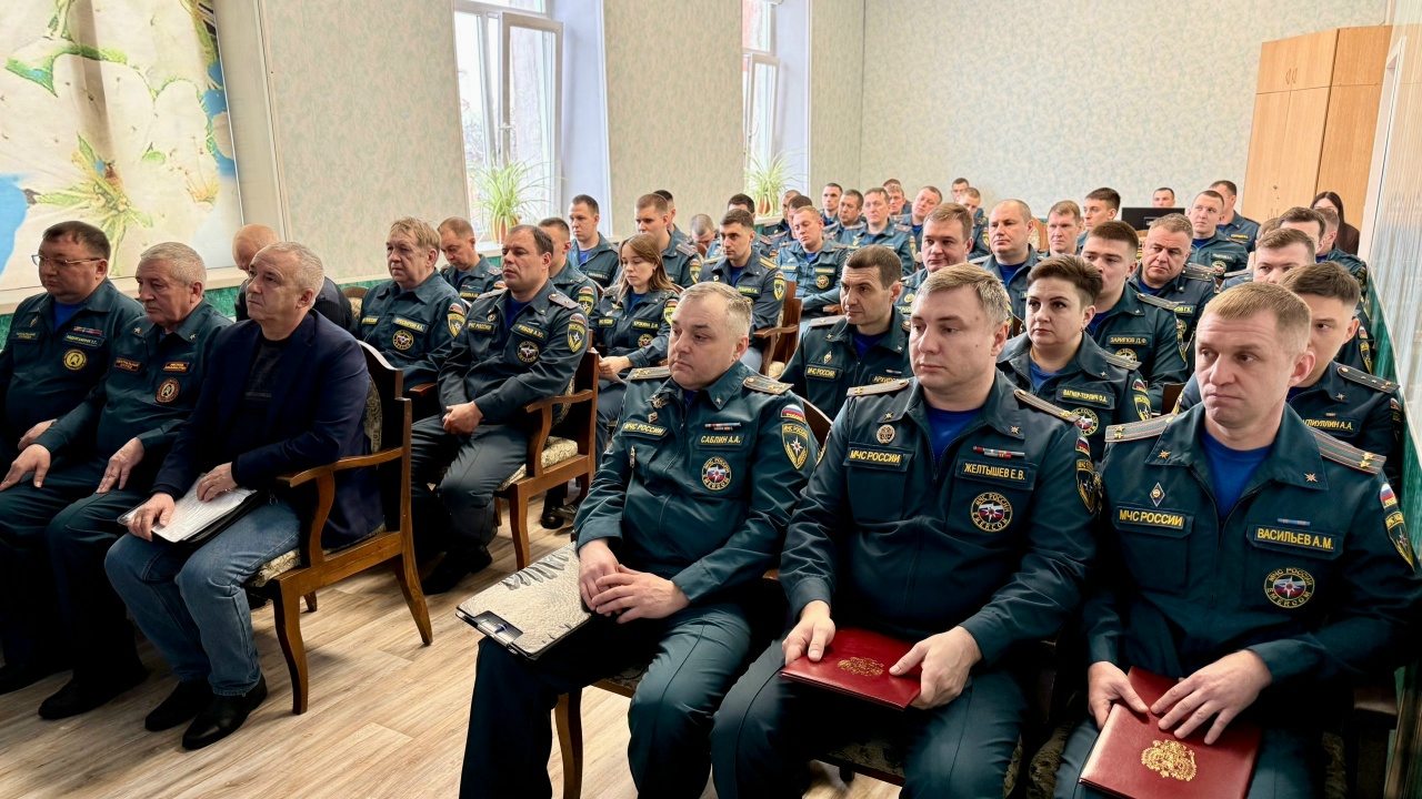 Сотрудники МЧС Копейска подвели итоги работы за 2025 год