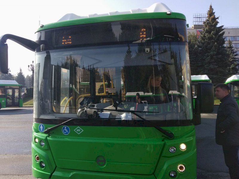 На улицы Челябинска выйдут еще 16 новеньких зеленых автобусов