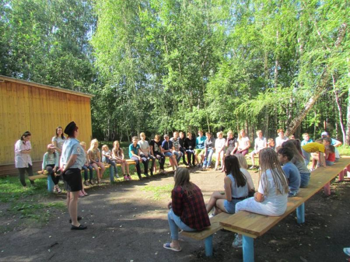 Полицейские провели профилактические беседы с детьми в оздоровительном лагере «Восход»