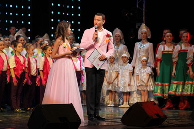 Вячеслав Истомин поздравил педагогов и детей с победой в премии «Андрюша-2015»