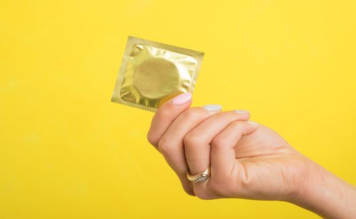 Весна на носу. Роскачество обнаружило потенциально опасные презервативы