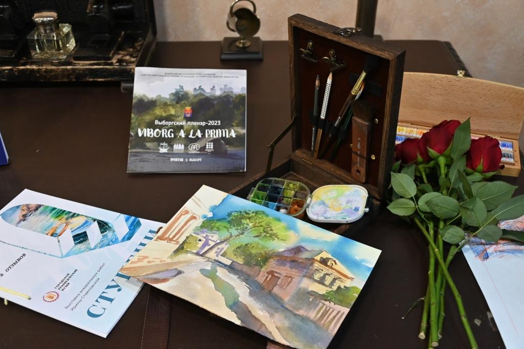 «Ступени» копейского художника на карте России