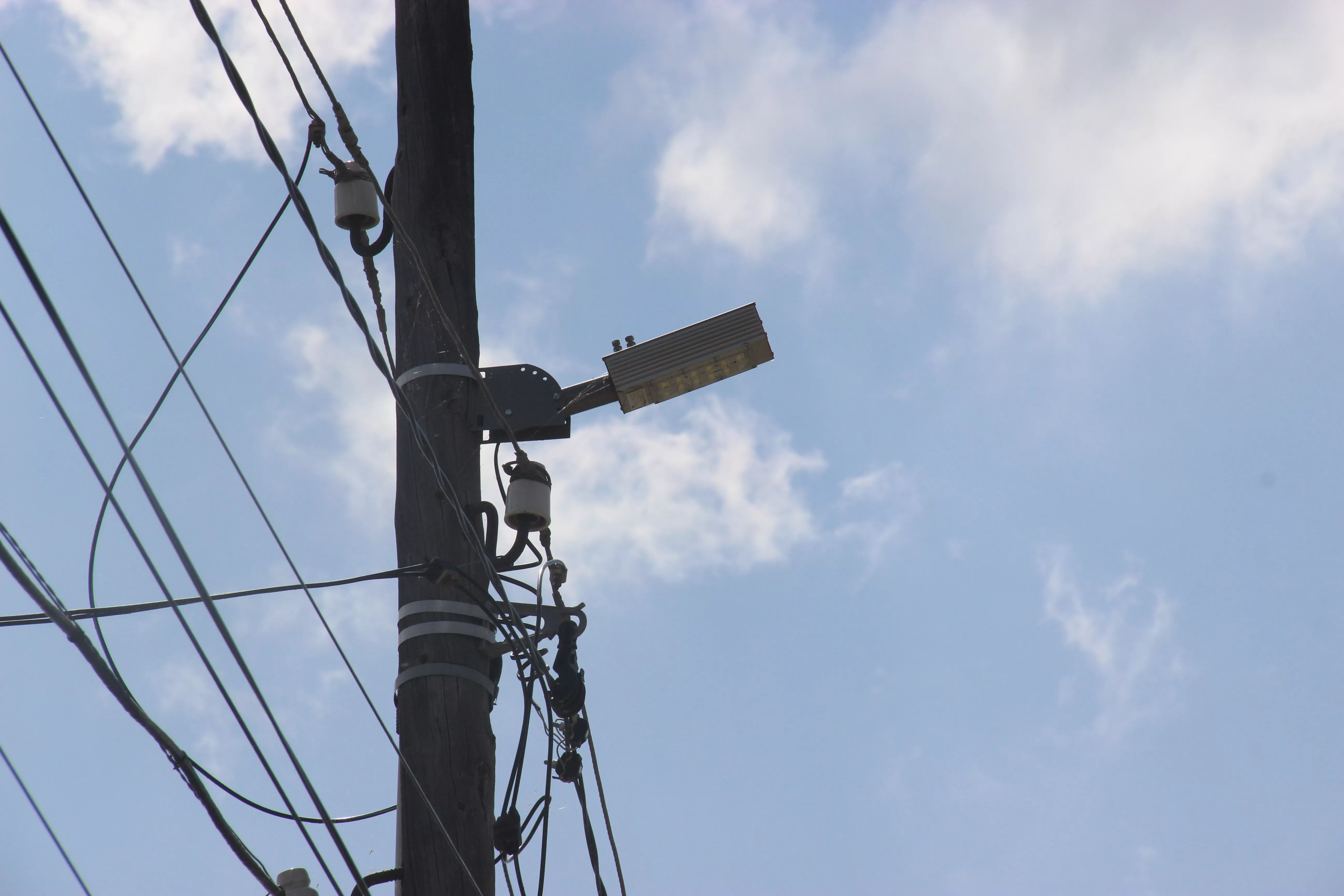 В Копейске продолжают улучшать уличное освещение