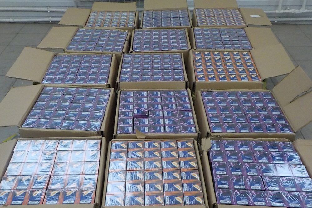 Челябинские таможенники изъяли 9 тысяч упаковок опасных для жизни презервативов