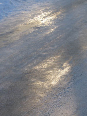 Ледяной дождь «заморозил» ремонт дорог в Копейске