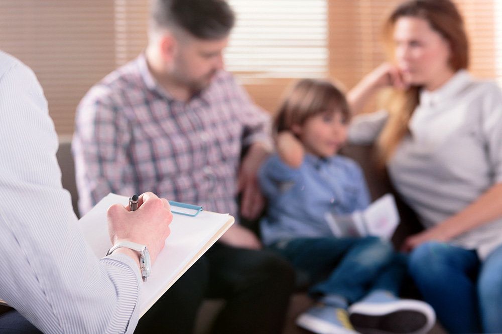Подписан закон о праве ребенка на жилье после развода родителей