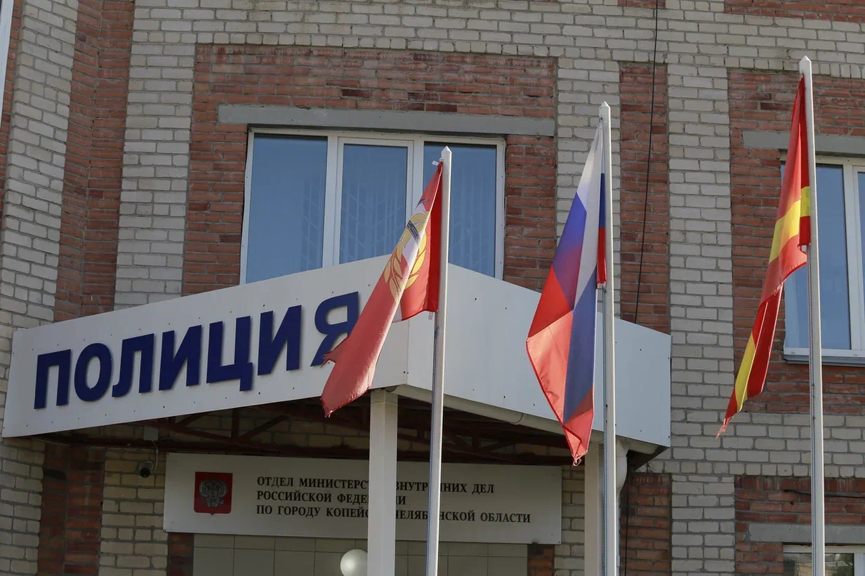 Полиция Копейска привлекла к ответственности молодых вандалов, повредивших имущество пенсионерки