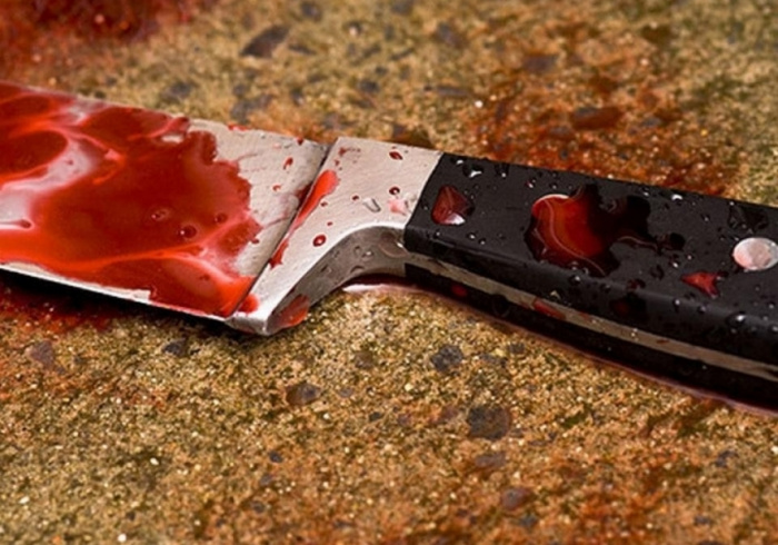 В Челябинске мужчина напал с ножом на полицейских 