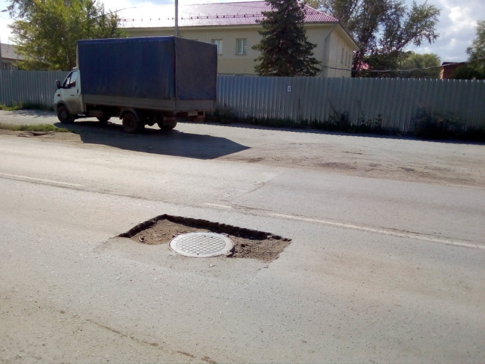Черные дыры на копейских дорогах. Таким ли должен быть ремонт?