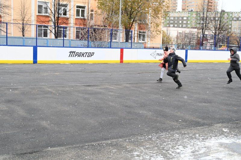 Готовьте коньки! В Челябинске и Коркино открывают новые бесплатные хоккейные площадки