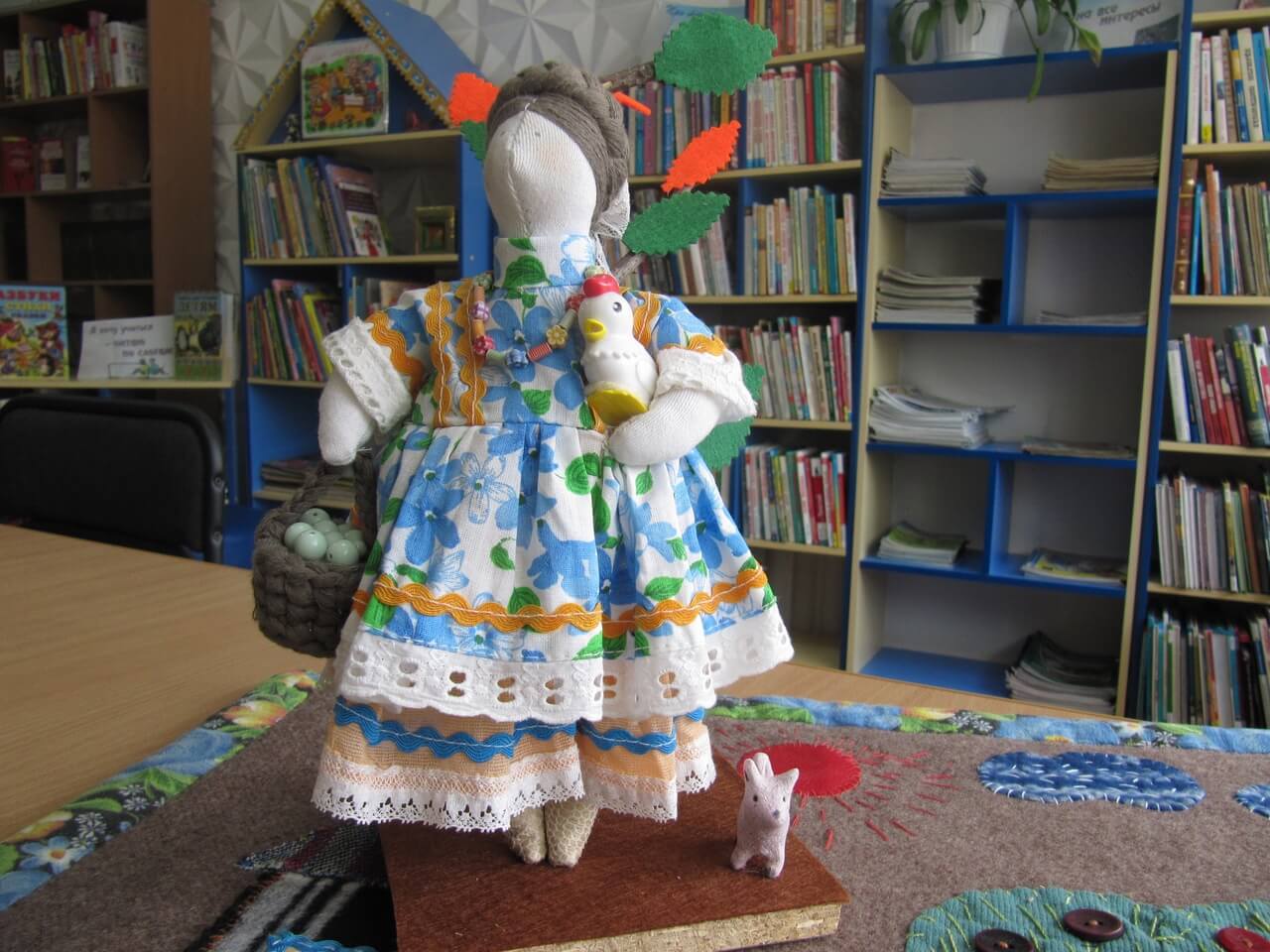 В библиотеке № 3 открылась выставка кукол ручной работы