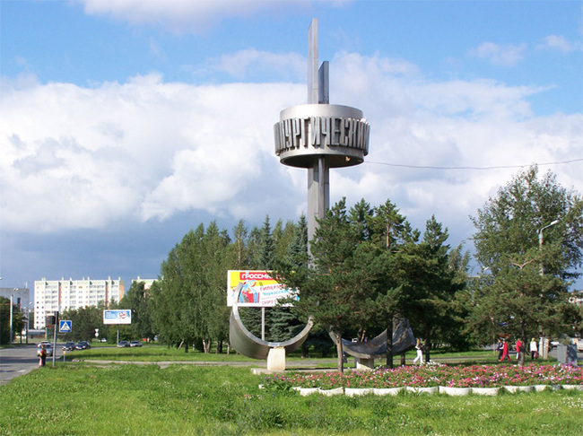 В Челябинске достраивают фонтан: как рабочие научились класть плитку на морозе