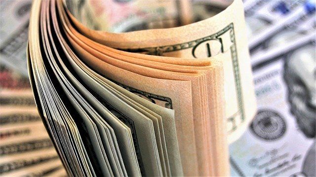 Пенсионерка из Челябинской области «подарила» мошенникам больше миллиона рублей