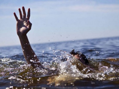 В озере Шелюгино в поселке Потанино утонул мужчина
