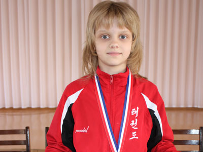 Это золото — блестит! Девятилетняя спортсменка из Копейска выиграла международный турнир по тхэквондо