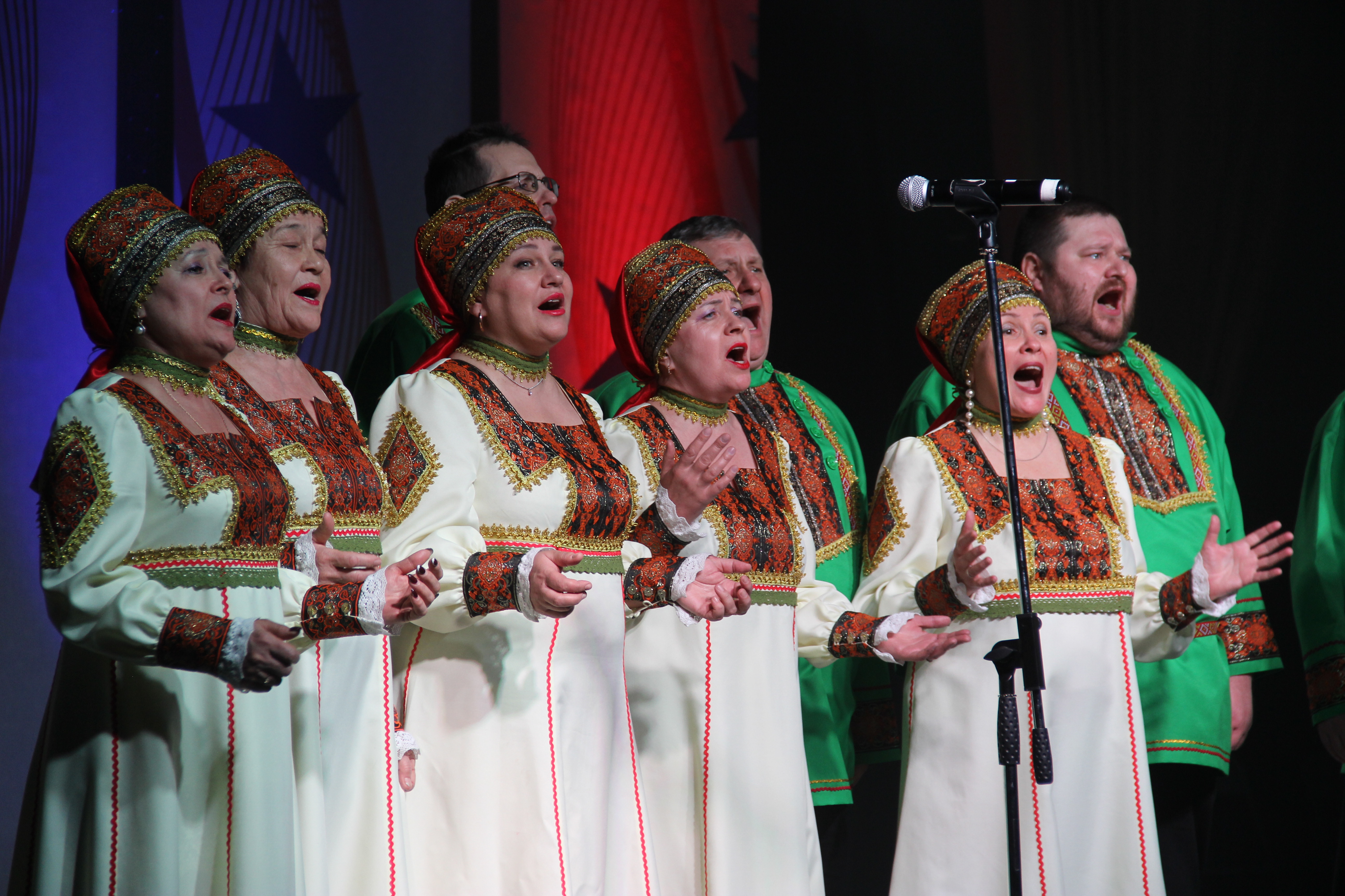 Тысячи талантов на одной сцене