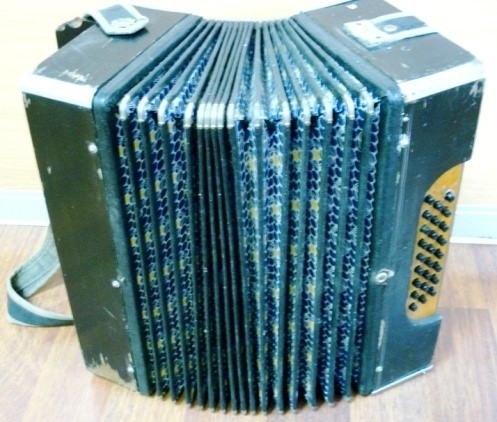 Гармонь, что пела о душе народной